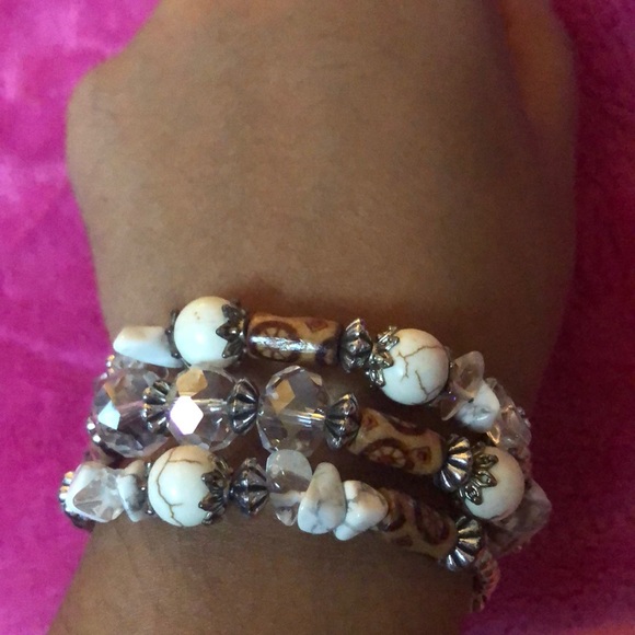 NEW Triple Wrap Crystal, Stone & Beaded Bracelet - Picture 2 of 9